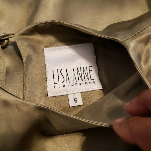 Olive Green Silk Pullover Top by Lisa Anne 1990s Medium - Picture 4 of 7